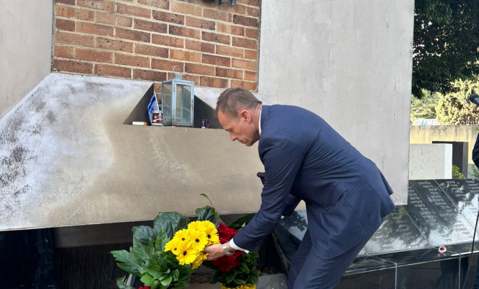 Ambassador Audrius Brūzga participated in the Holocaust Remembrance Day ceremonies