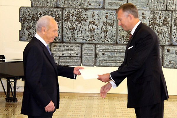 Isaac Hariri nuotrauka